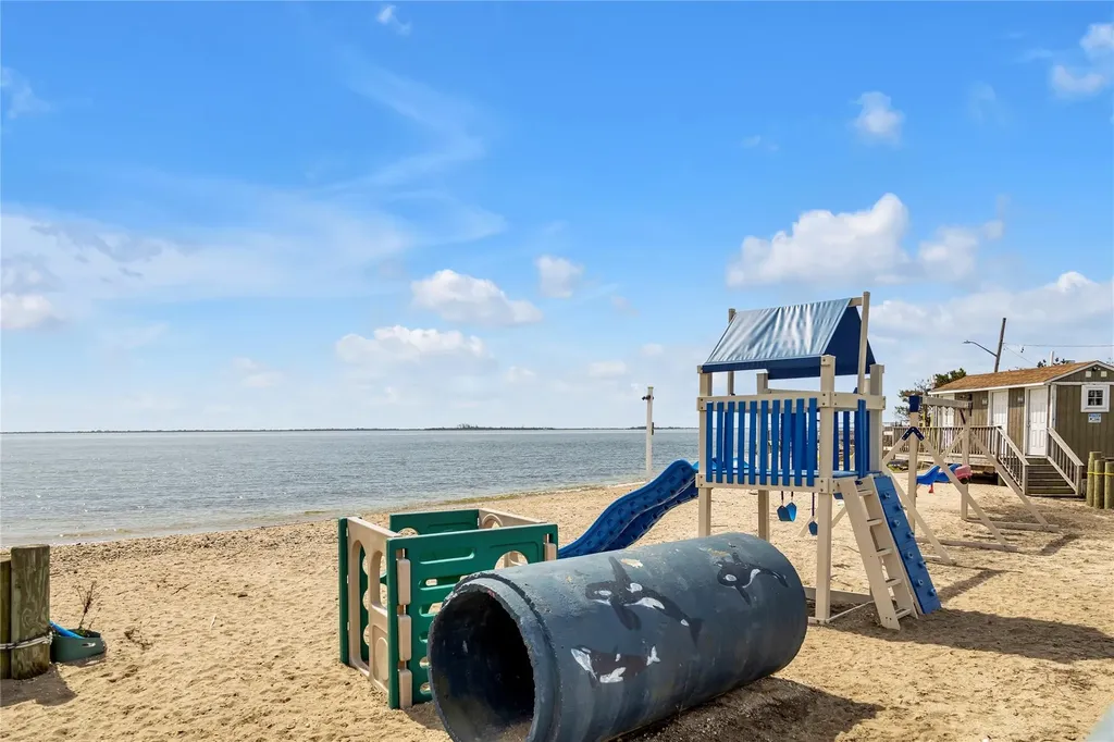 57-61 E Shore Drive Babylon NY 11702