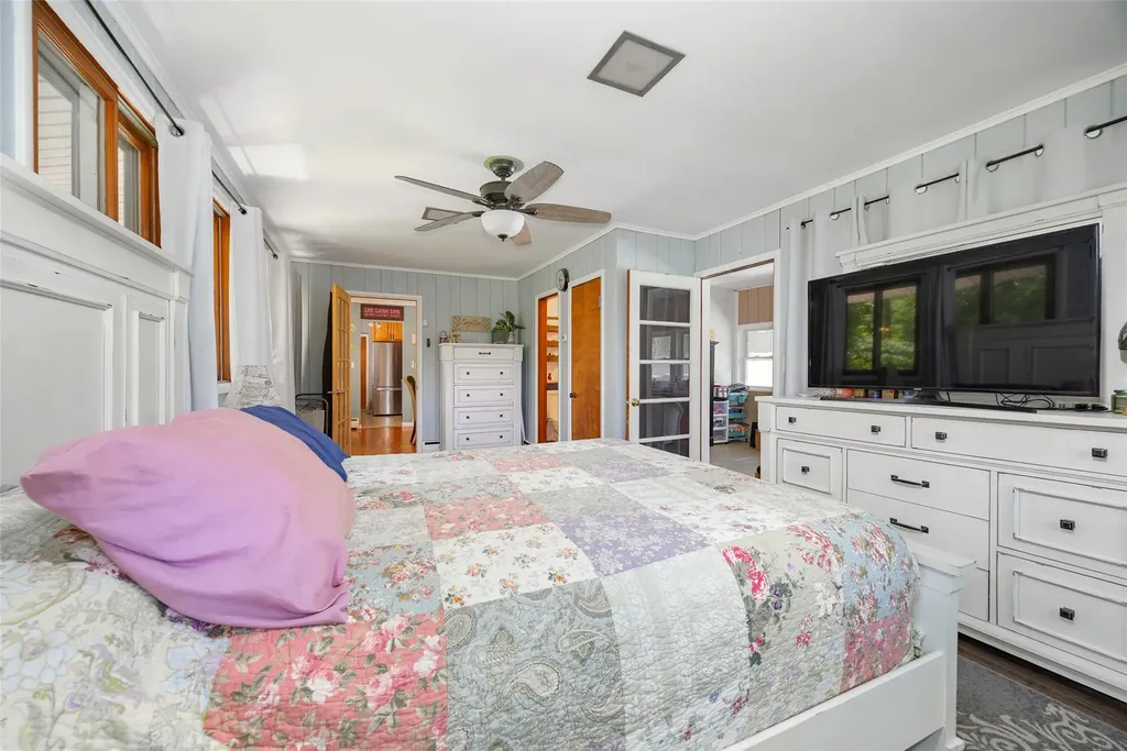5 Norah Lane Hyde Park NY 12538
