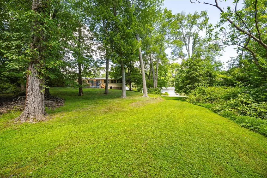 5 Norah Lane Hyde Park NY 12538