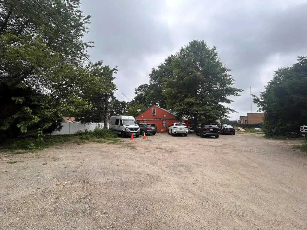 20 Longfellow Avenue Westbury NY 11590