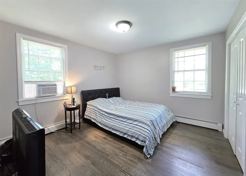 187 Carleton Drive E Shirley NY 11967