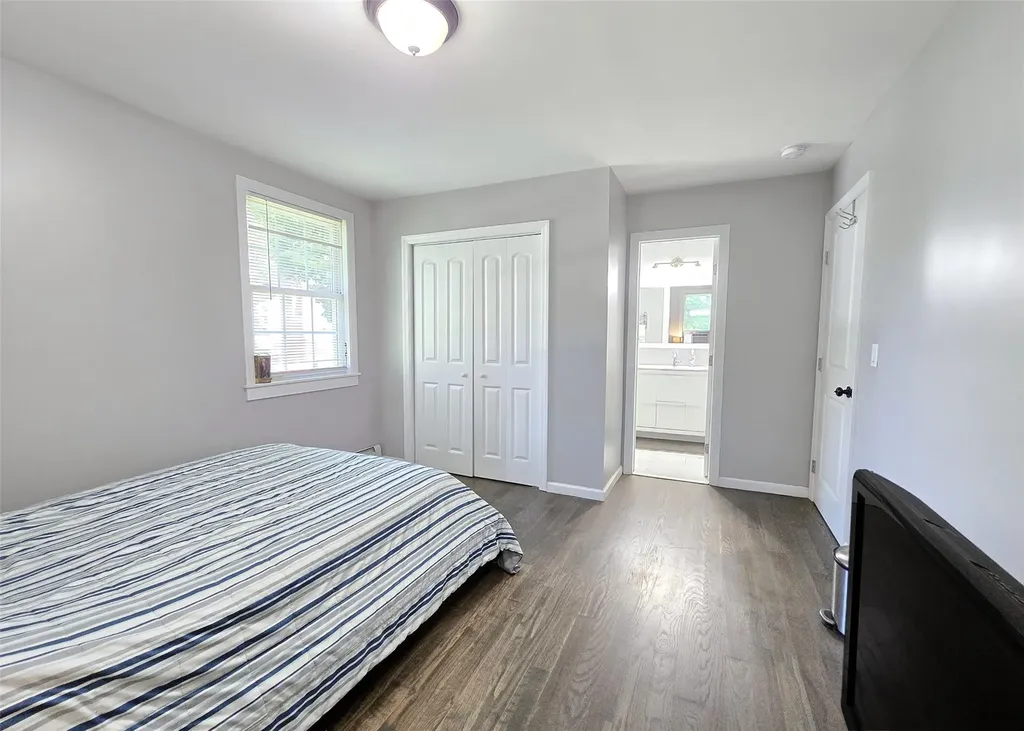 187 Carleton Drive E Shirley NY 11967