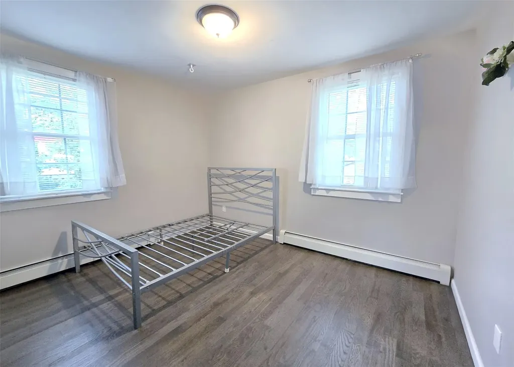 187 Carleton Drive E Shirley NY 11967