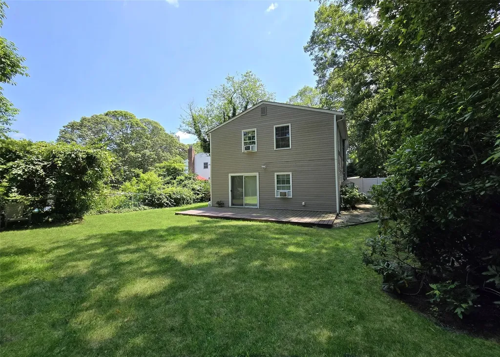 187 Carleton Drive E Shirley NY 11967