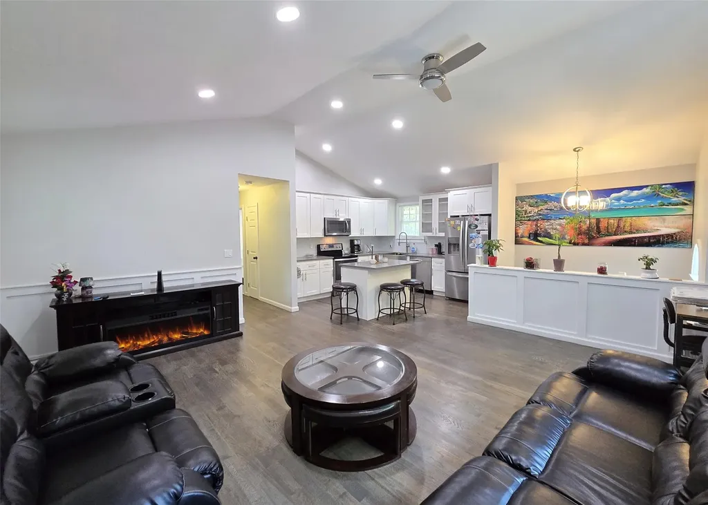 187 Carleton Drive E Shirley NY 11967