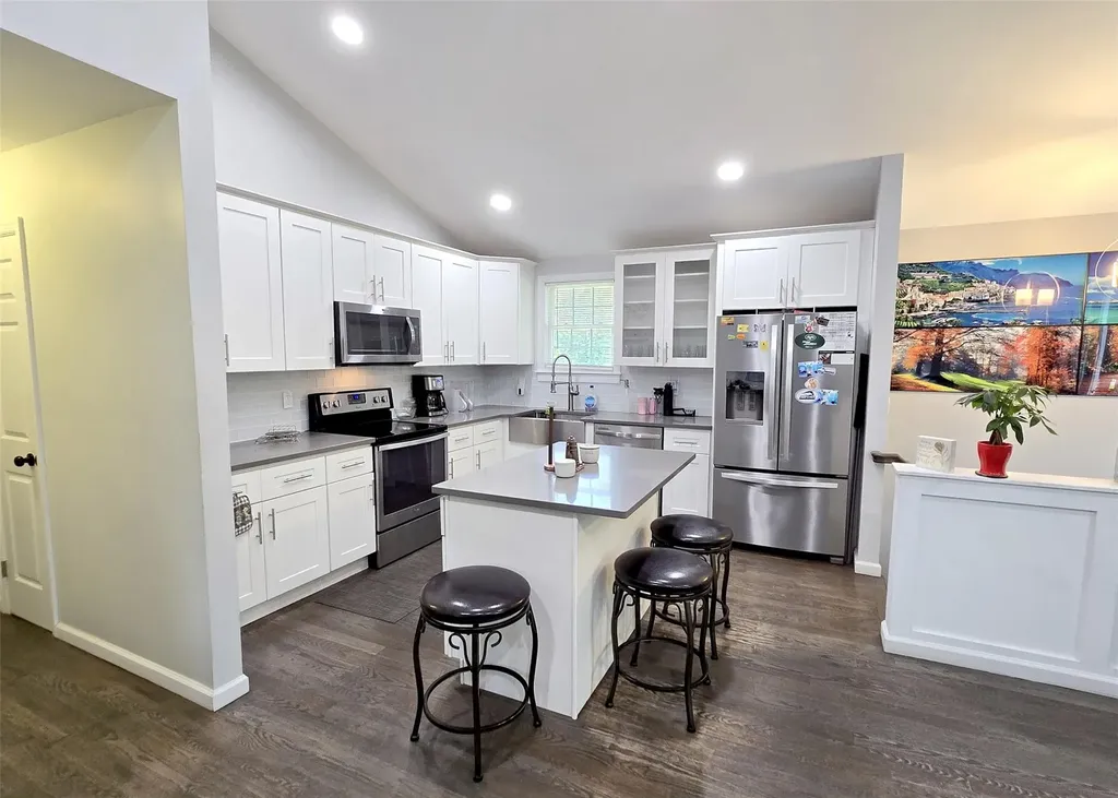 187 Carleton Drive E Shirley NY 11967