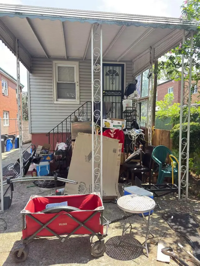 84-24 57th Road Elmhurst NY 11373