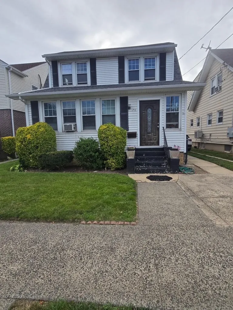 70 Rockaway Parkway Valley Stream NY 11580