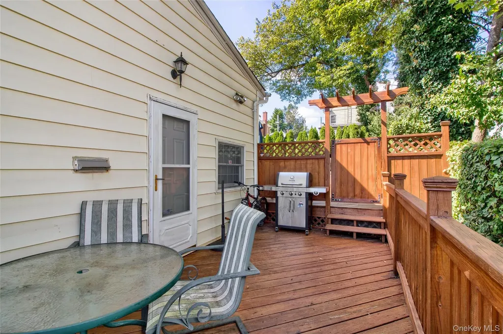 73 Sterling Avenue Yonkers NY 10704