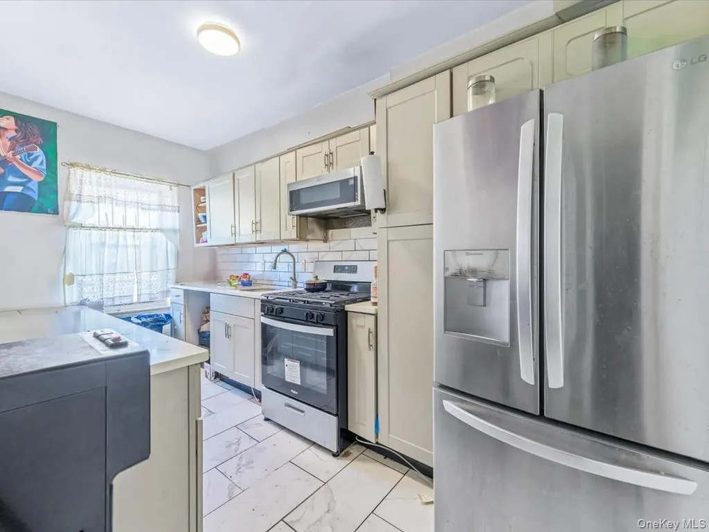 1601 Saint Johns Brooklyn NY 11233