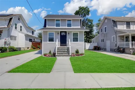 205 Howell Street Bellmore NY 11710