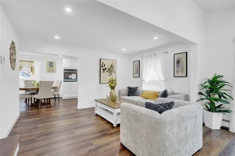 205 Howell Street Bellmore NY 11710