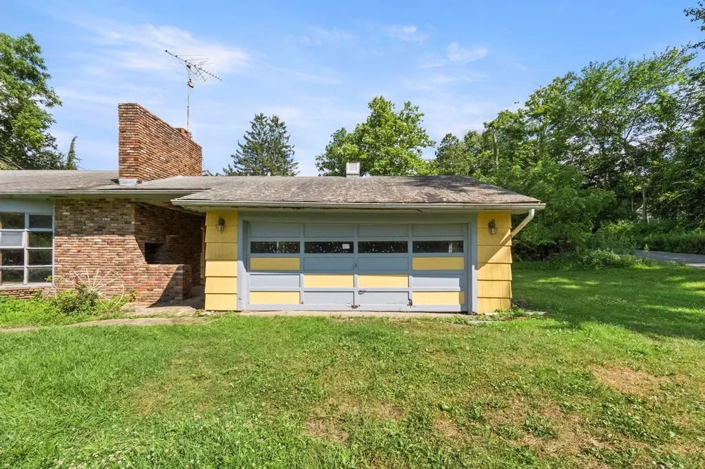 3 Summit Avenue Harriman NY 10926