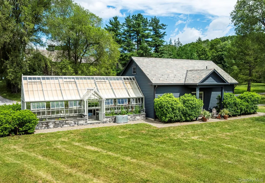 199 Eichybush Road Kinderhook NY 12106