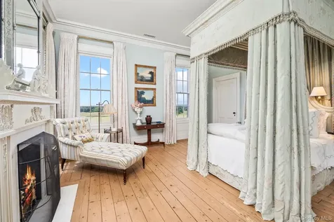 199 Eichybush Road Kinderhook NY 12106