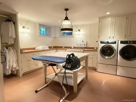 199 Eichybush Road Kinderhook NY 12106