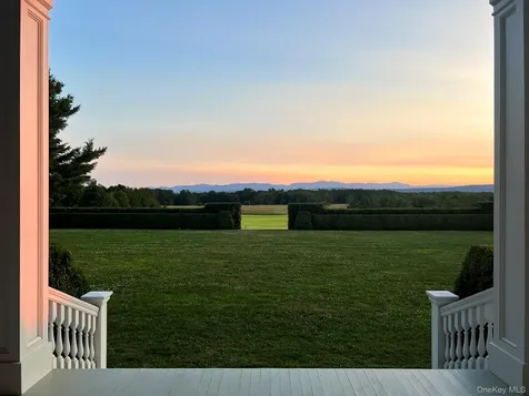 199 Eichybush Road Kinderhook NY 12106