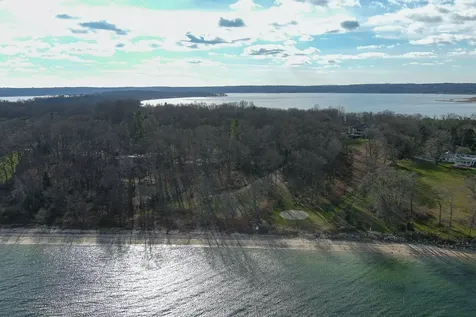145 Centre Island Road Centre Island NY 11771