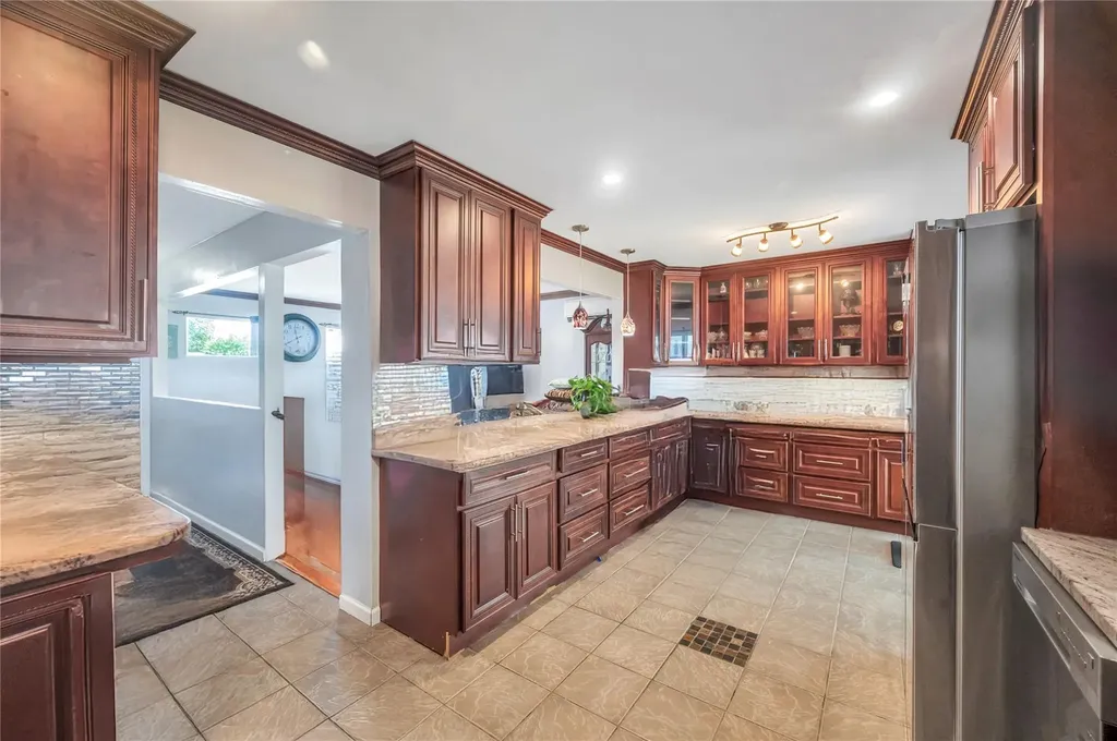 34 Harlem Avenue Medford NY 11763