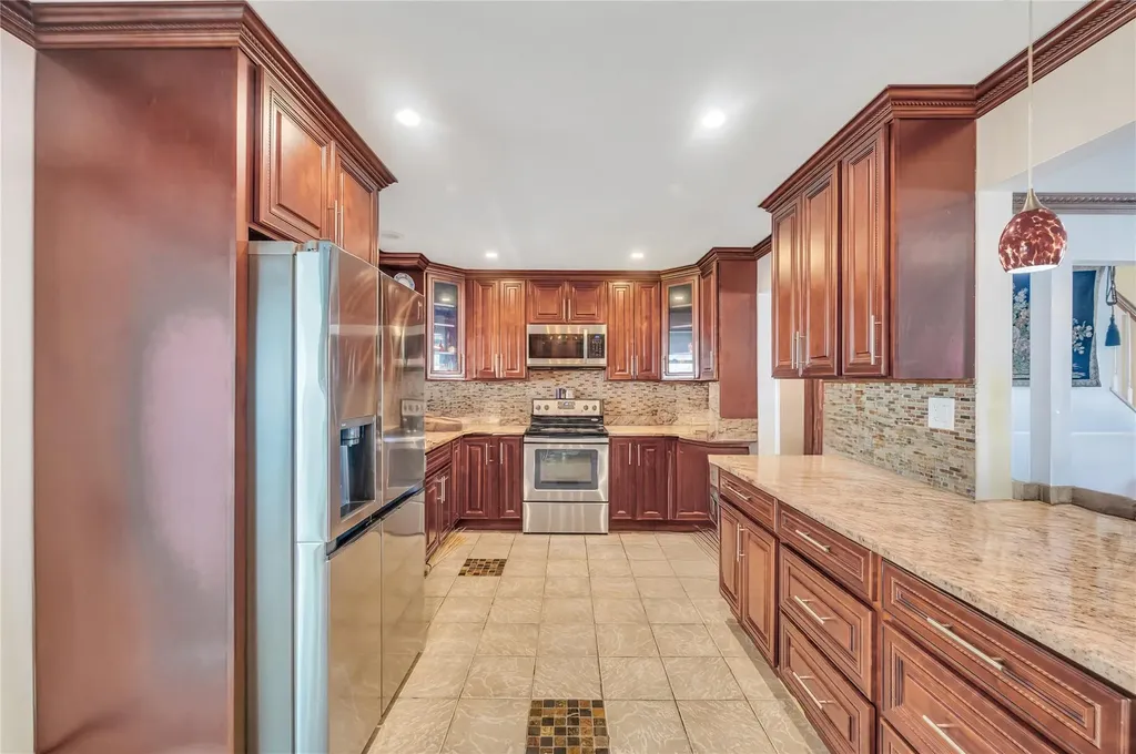 34 Harlem Avenue Medford NY 11763