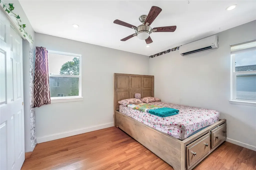 34 Harlem Avenue Medford NY 11763