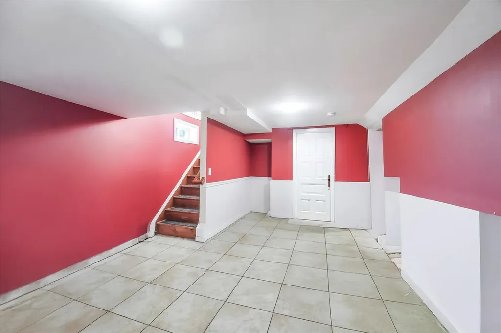 34 Harlem Avenue Medford NY 11763