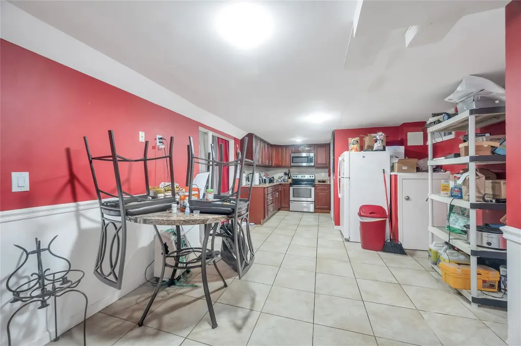 34 Harlem Avenue Medford NY 11763