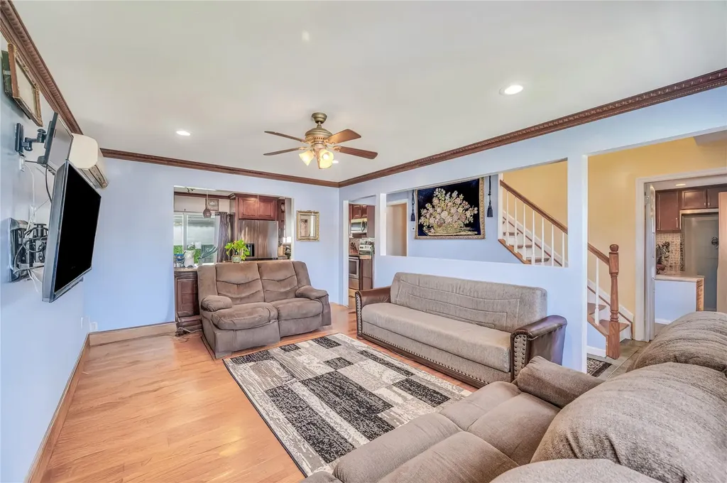 34 Harlem Avenue Medford NY 11763