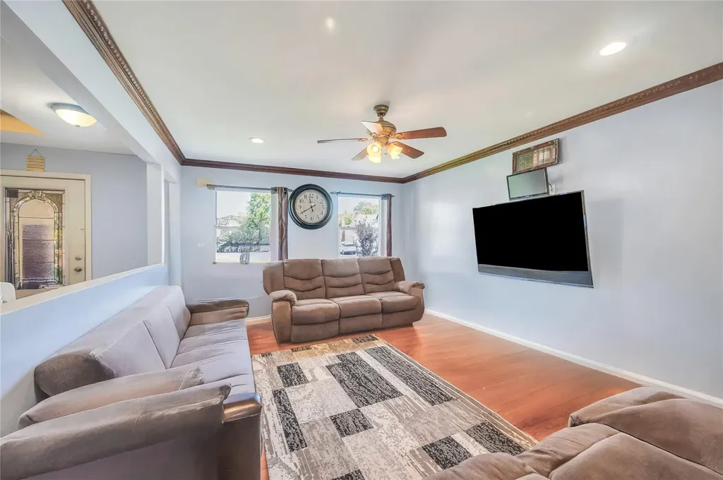 34 Harlem Avenue Medford NY 11763
