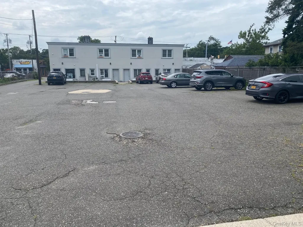 70 Broadway Greenlawn NY 11740