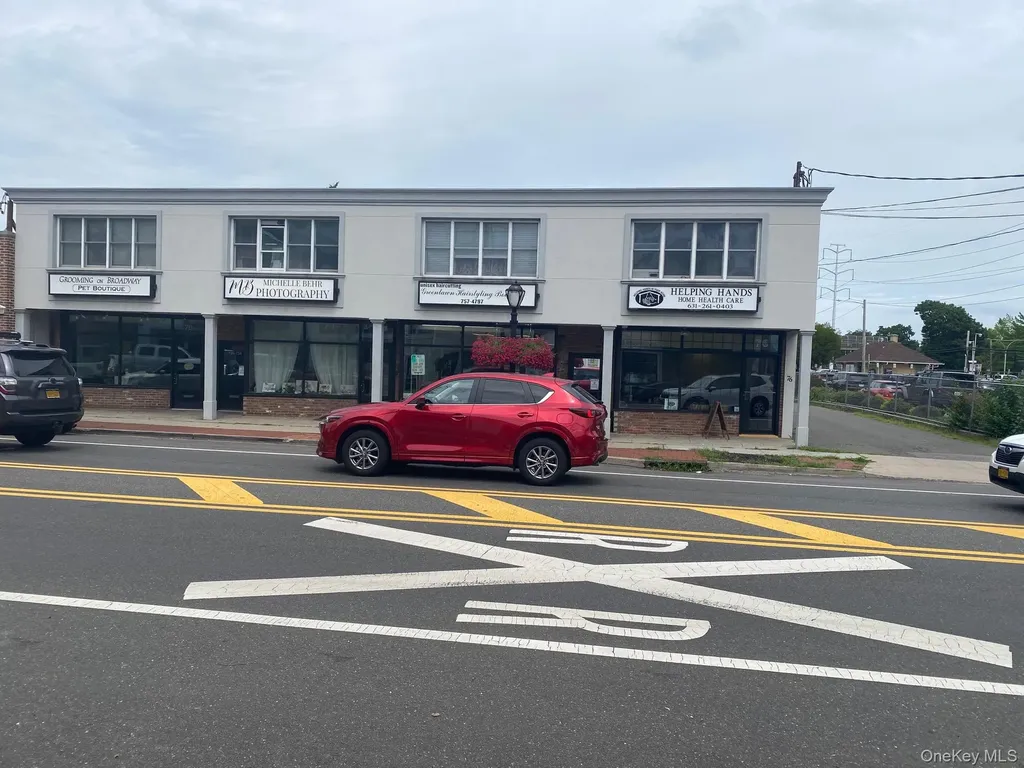 70 Broadway Greenlawn NY 11740