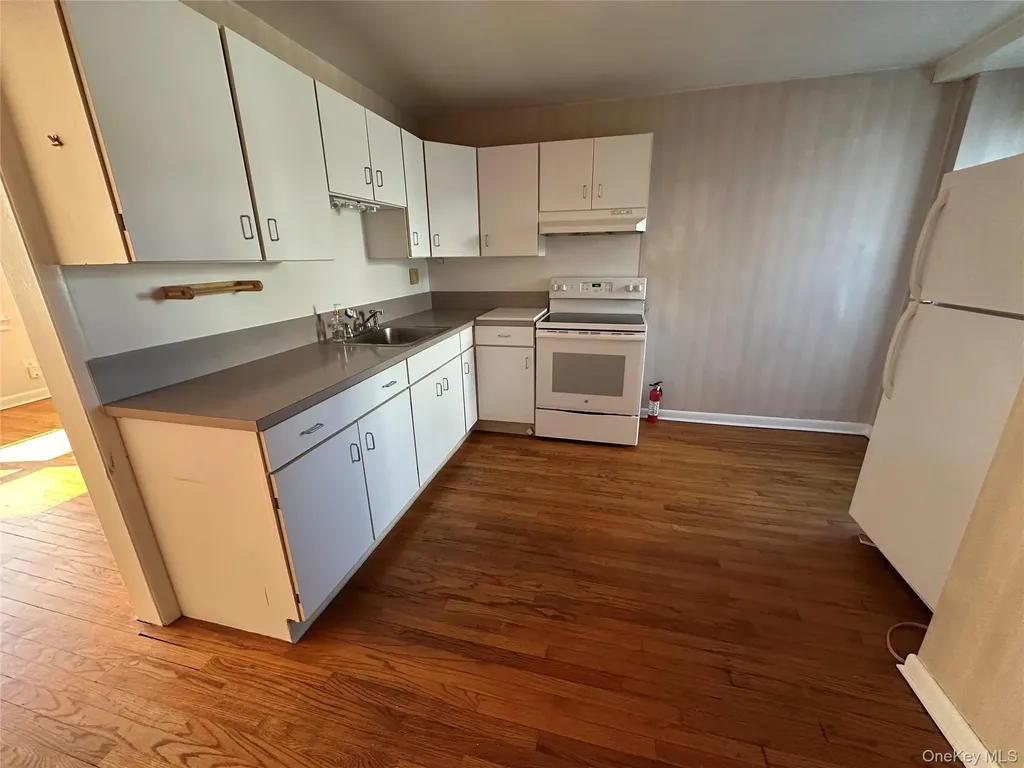 70 Broadway Greenlawn NY 11740