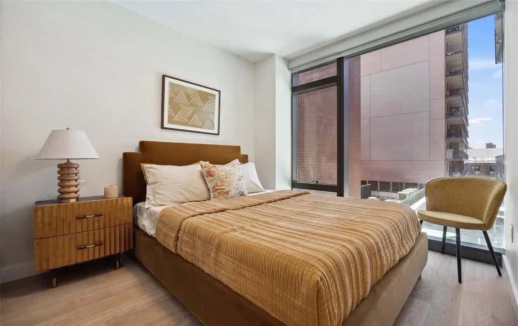 38-20 Parsons Boulevard Flushing NY 11354