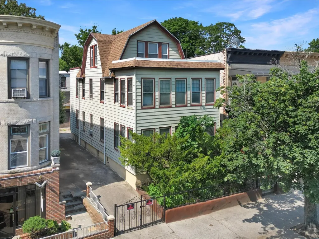 528 Bay Ridge Parkway Brooklyn NY 11209