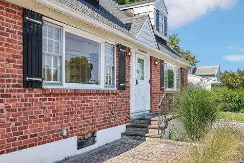 102 Grand Boulevard Scarsdale NY 10583