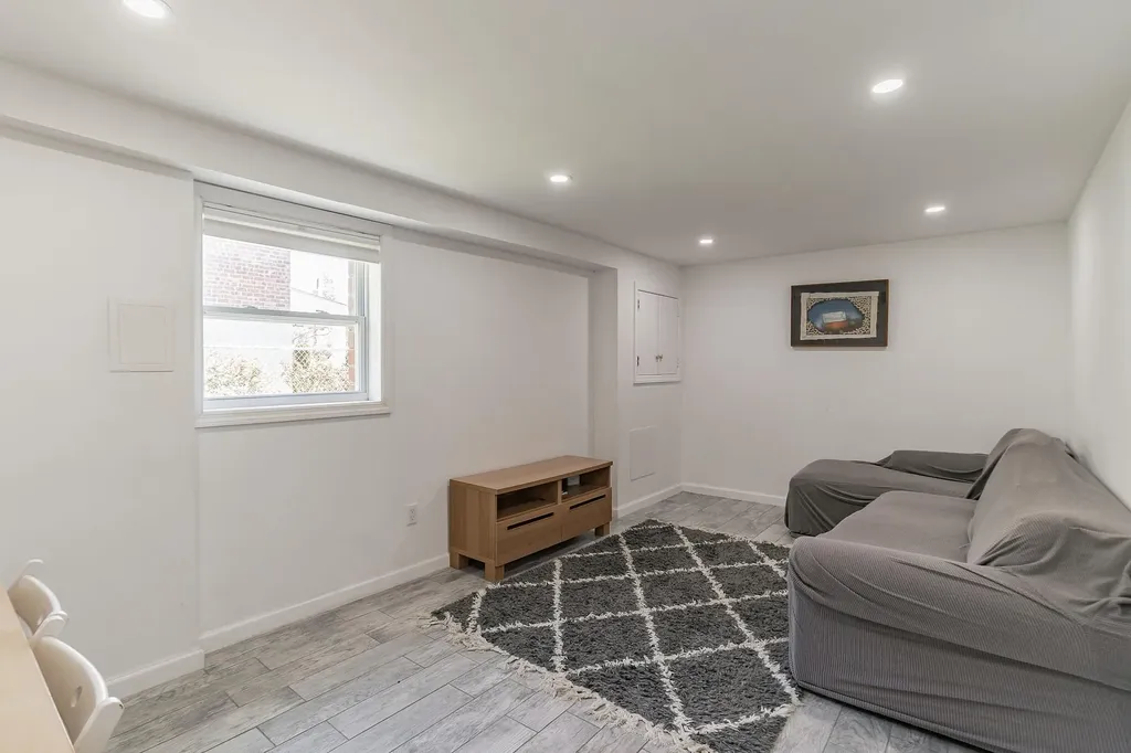 57 7th Street Pelham NY 10803