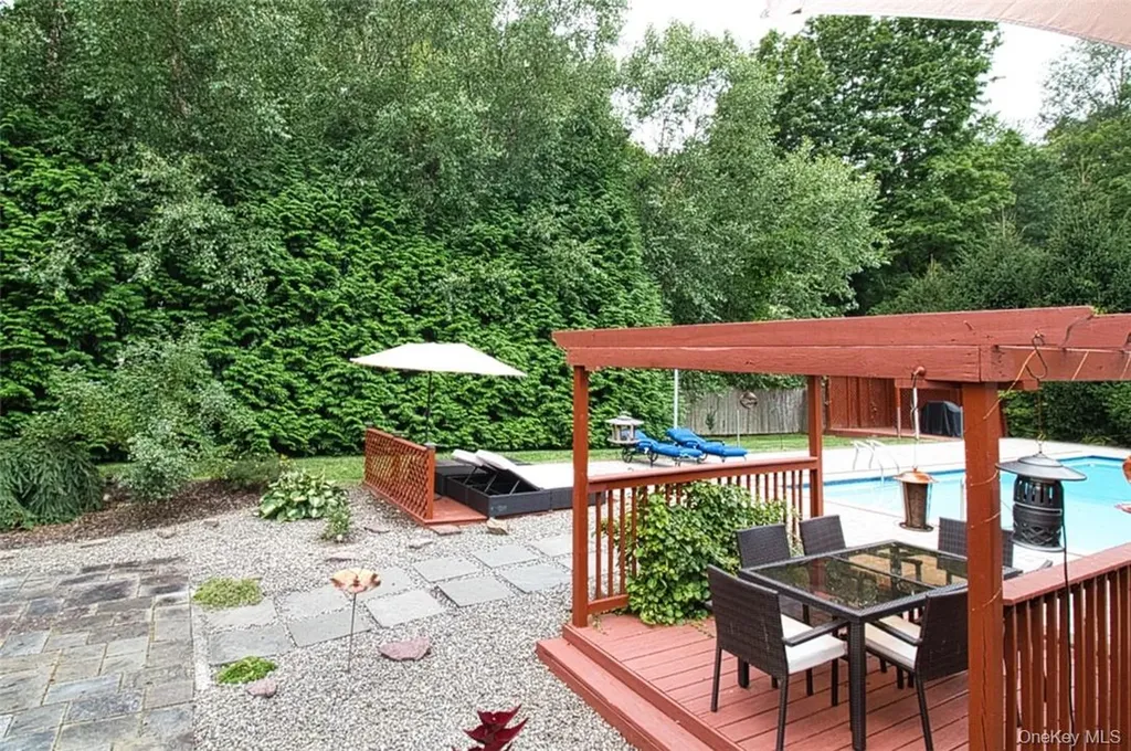 9 Roselawn Road Highland Mills NY 10930