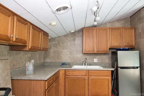 9 Roselawn Road Highland Mills NY 10930