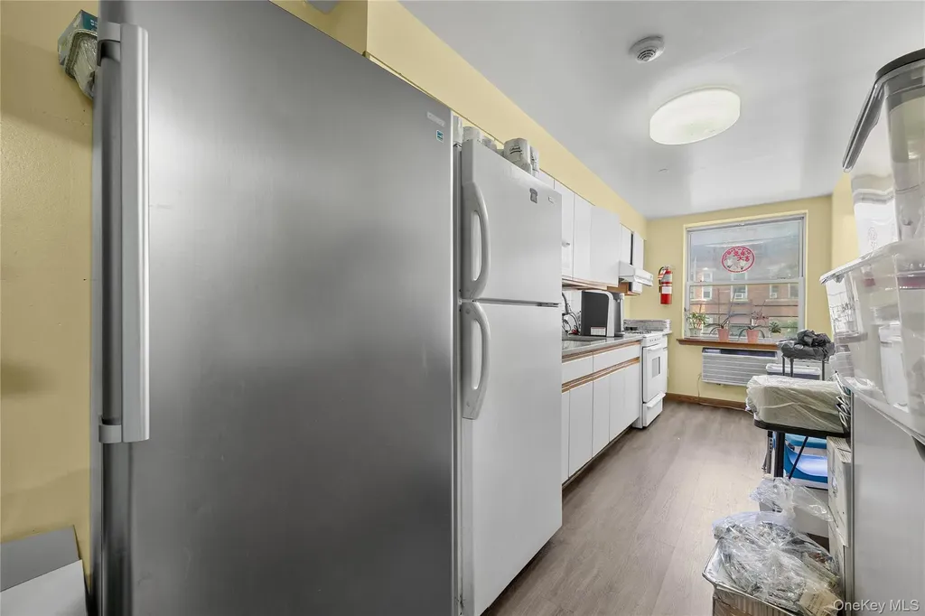 880 60th Street Brooklyn NY 11220