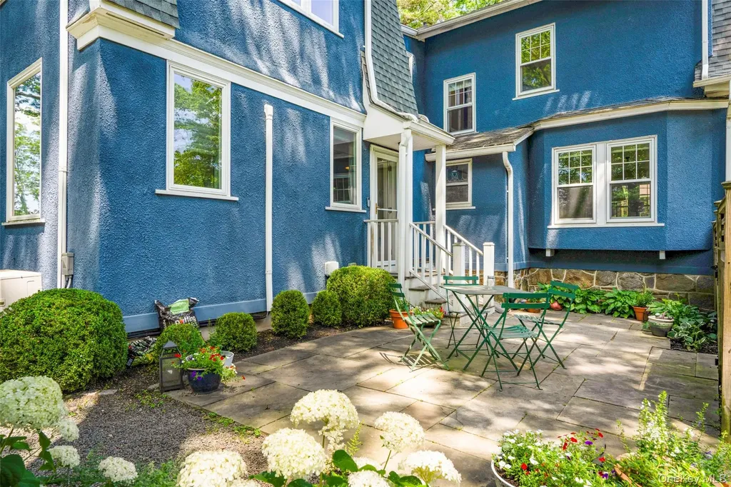 75 Young Avenue Pelham NY 10803