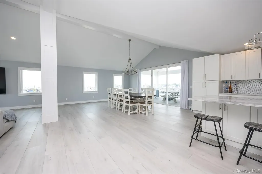 390 E Shore Road Lindenhurst NY 11757