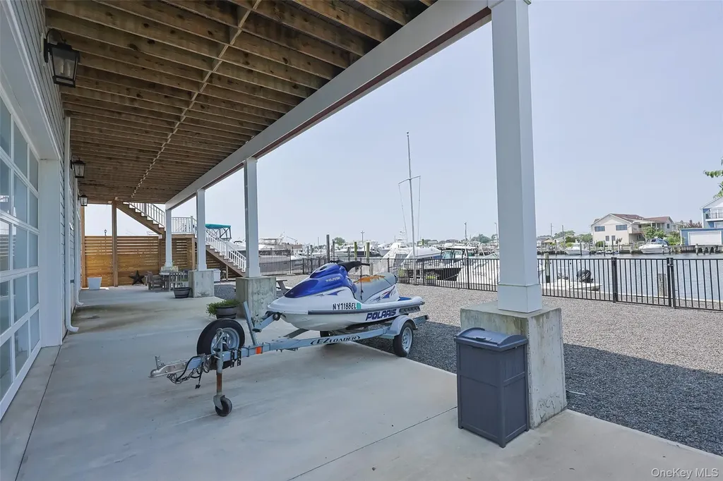 390 E Shore Road Lindenhurst NY 11757