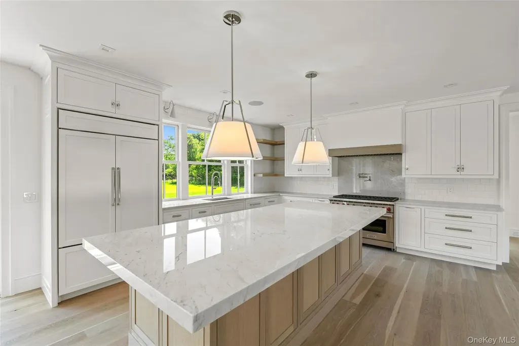 161 South Road Westhampton NY 11977