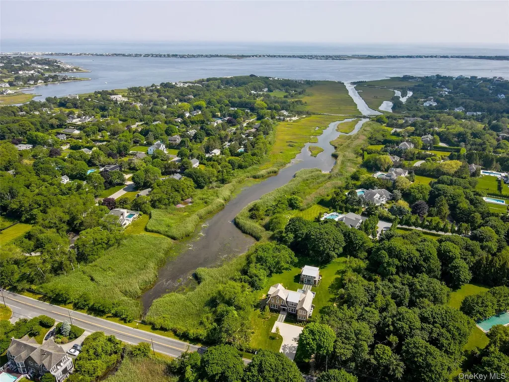 161 South Road Westhampton NY 11977