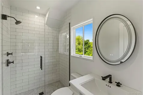 161 South Road Westhampton NY 11977