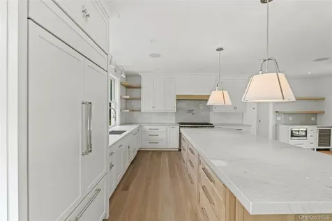 161 South Road Westhampton NY 11977