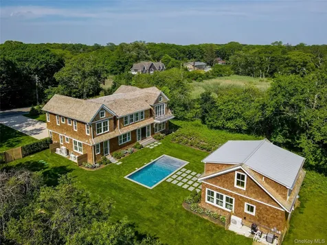 161 South Road Westhampton NY 11977