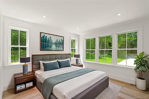 161 South Road Westhampton NY 11977