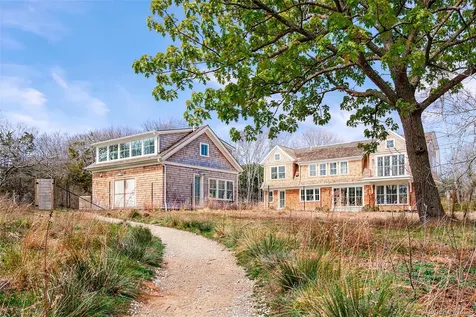 161 South Road Westhampton NY 11977