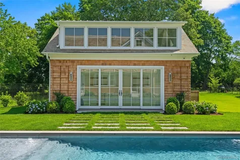 161 South Road Westhampton NY 11977